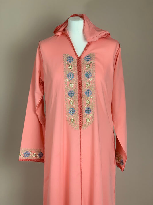 Pink hooded kaftan mid zoom